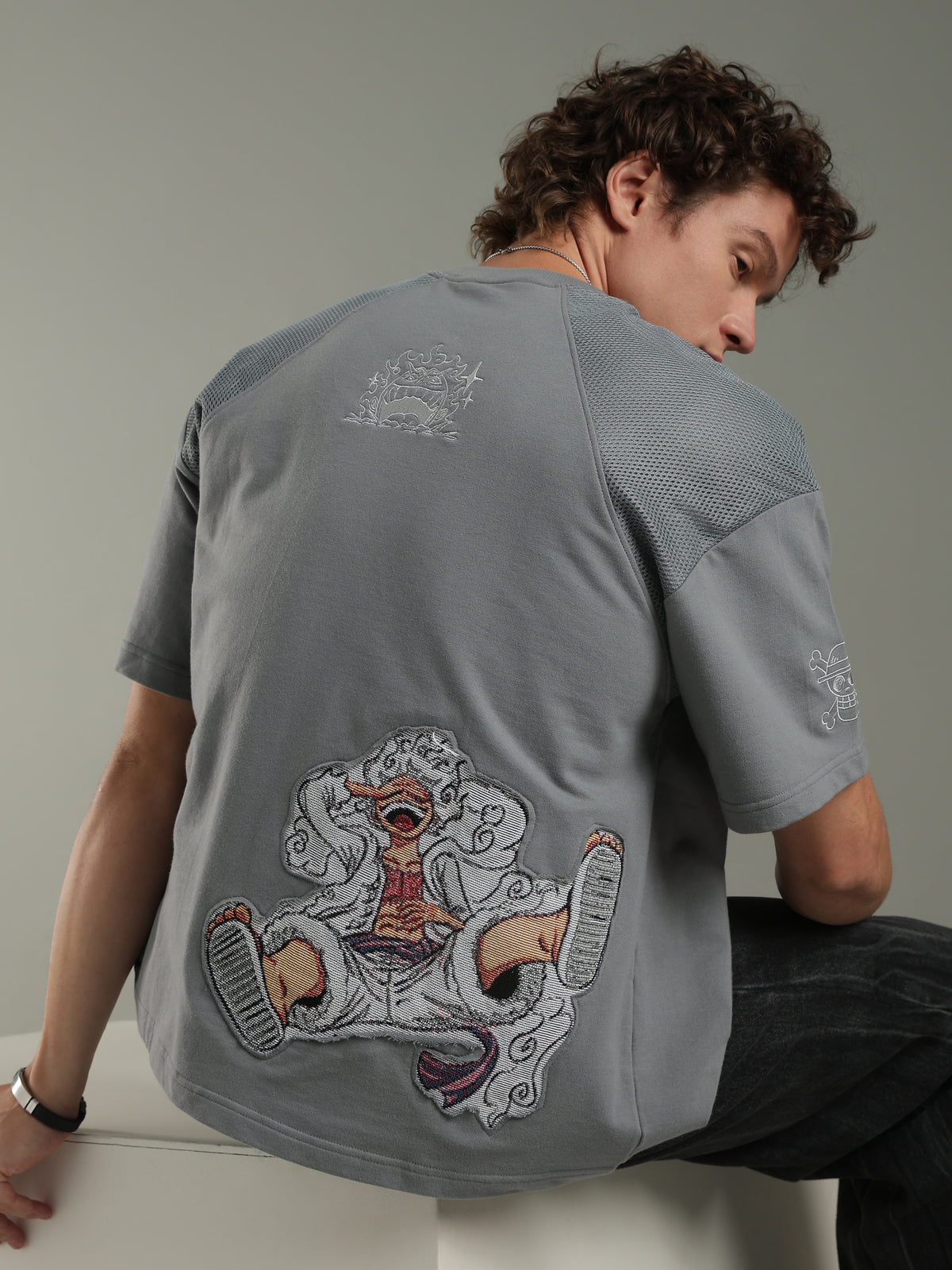 GEAR 5 — Box-Fit T-Shirt