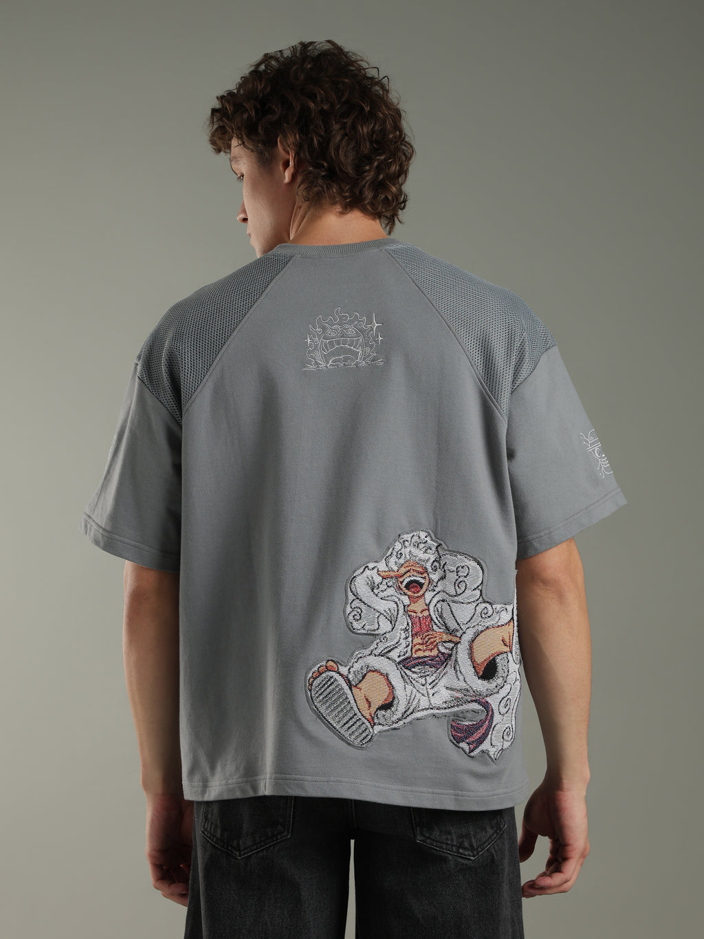 GEAR 5 — Box-Fit T-Shirt